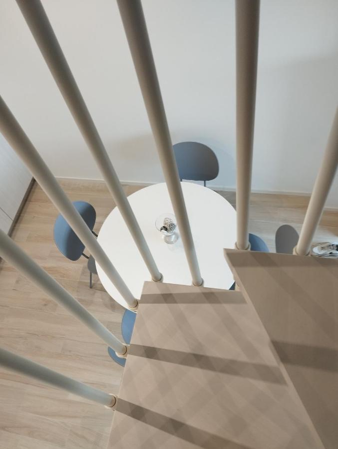 Llhome Bologna Elegante Monolocale Ristrutturato Con Posto Auto Coperto Kültér fotó