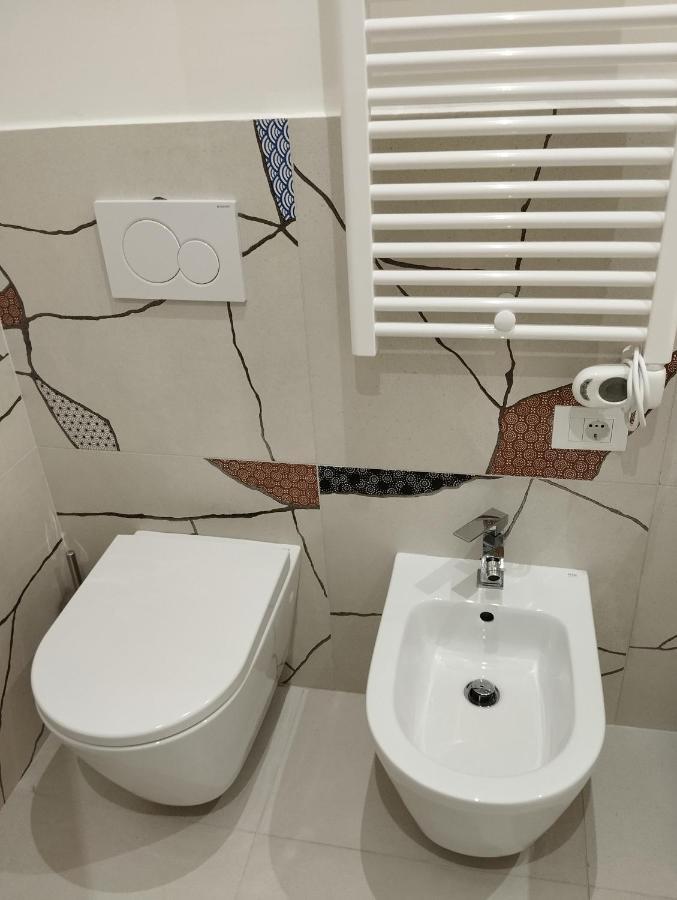 Llhome Bologna Elegante Monolocale Ristrutturato Con Posto Auto Coperto Kültér fotó